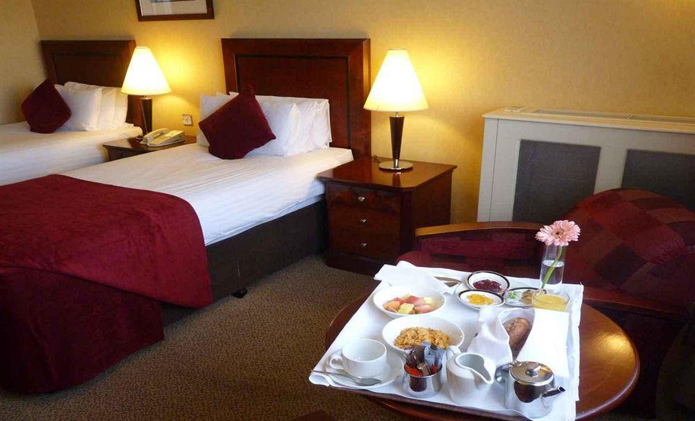 Clyde Court Hotel Dublin Buitenkant foto